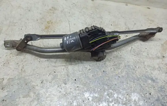 Volkswagen PASSAT B5.5 Front wiper linkage and motor 3B1955113C 0390241505