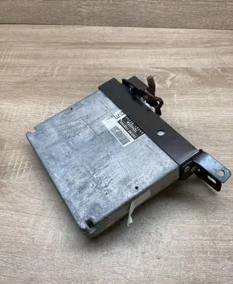 Toyota Avensis T250 Engine control unit/module ECU 8966105690