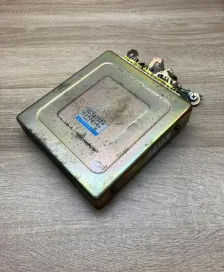 Mitsubishi Lancer Engine control unit/module ECU MD307354 E2T38986