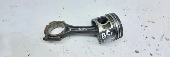 Volkswagen PASSAT B5.5 Piston with connecting rod