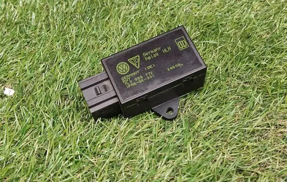 Volkswagen Touareg I Seat heating relay 7L0959772