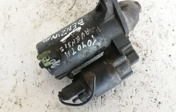 Toyota Corolla Verso AR10 Starter motor 0001107088
