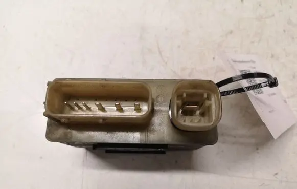 Citroen C5 Glow plug pre-heat relay 9652021180 018010951 29132