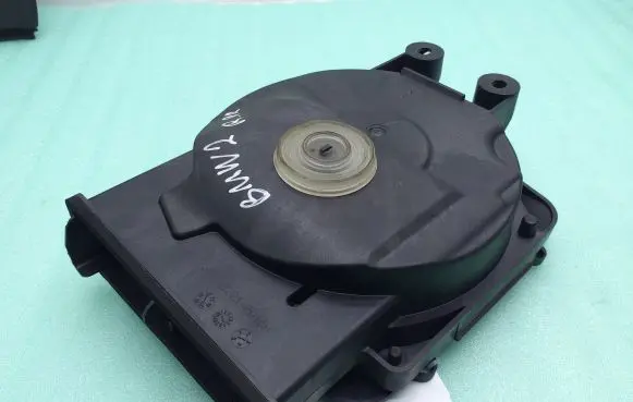 BMW 2 F45 Subwoofer speaker 9275996