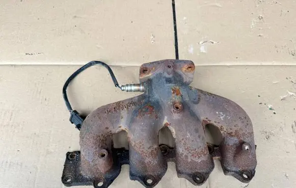 Chevrolet Lacetti Exhaust manifold 92062730