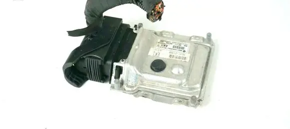 Hyundai i20 (PB PBT) Engine control unit/module ECU 39111-03700 EK1