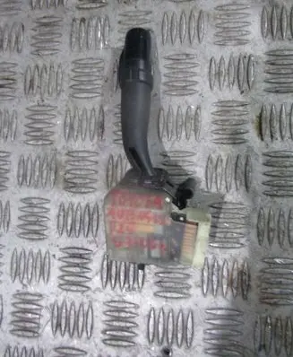 Toyota Avensis T250 Indicator stalk