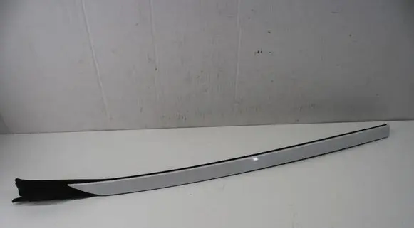 BMW X6 G06 Windshield trim 7465339