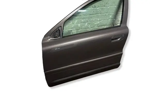 Volvo XC70 Front door 