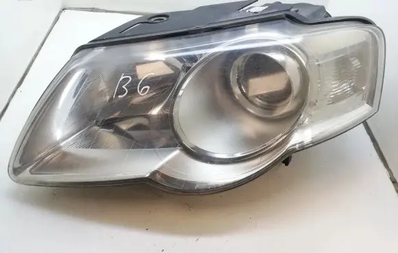 Volkswagen PASSAT B6 Headlight/headlamp 3C0941005Q