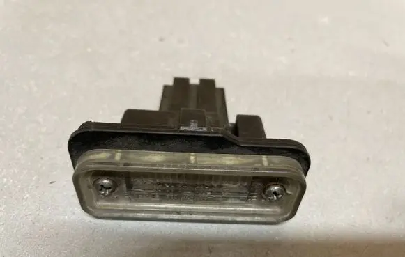 Mercedes-Benz E W211 Number plate light A2038200256