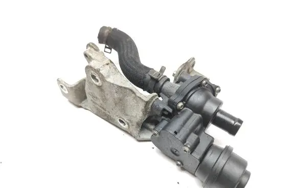 Nissan Navara D23 Thermostat 922304507R
