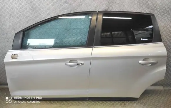 Ford Kuga I Front door