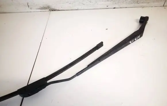 Jeep Grand Cherokee (WK) Front wiper blade arm
