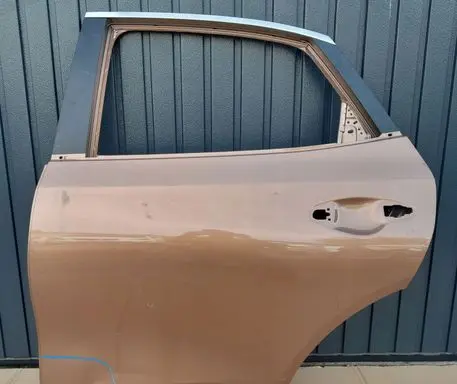 KIA Xceed Rear door