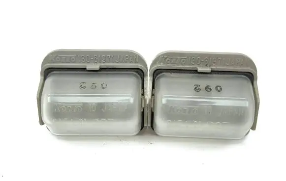 Mazda CX-7 Number plate light 13061971