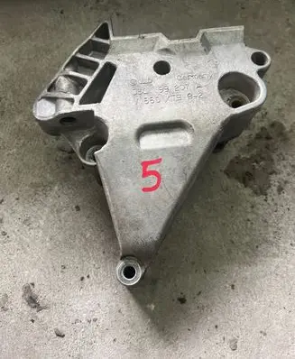 Seat Altea Engine mounting bracket 03G199207A V550KTS82