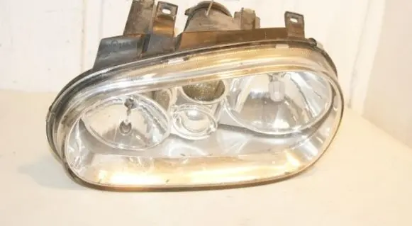 Volkswagen Golf IV Headlight/headlamp 1J1941017F