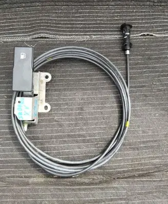 Subaru XV I Fuel cap flap release cable 