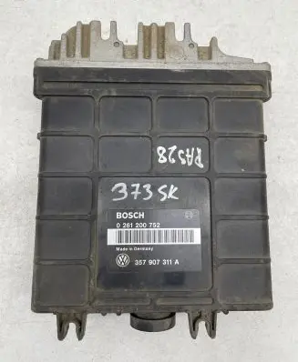 Volkswagen PASSAT B3 Engine control unit/module 357907311A 0261200752