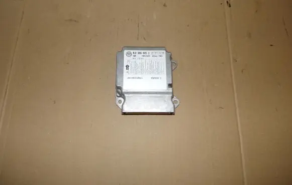 Volkswagen Golf V Airbag control unit/module 1K0909605C