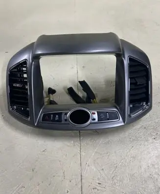 Chevrolet Captiva Radio/GPS head unit trim 20865683