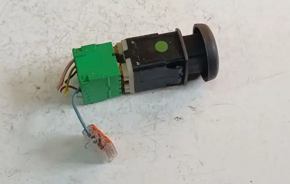 Opel Movano A Windscreen/window heater switch 8200047293