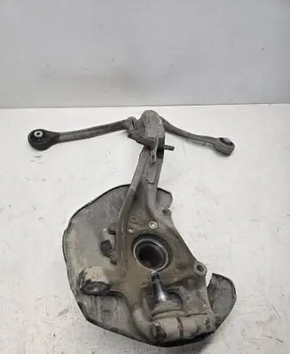 Front wheel hub