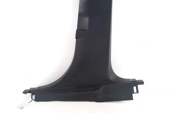 (B) pillar trim (bottom)