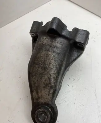 Mercedes-Benz C W204 Engine mounting bracket A6512233404