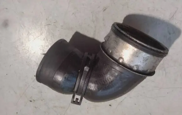 Audi A4 S4 B7 8E 8H Intercooler hose/pipe 3B0145838A 770111256DF