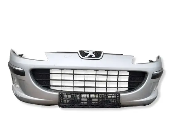 Peugeot 407 Front bumper 43A1