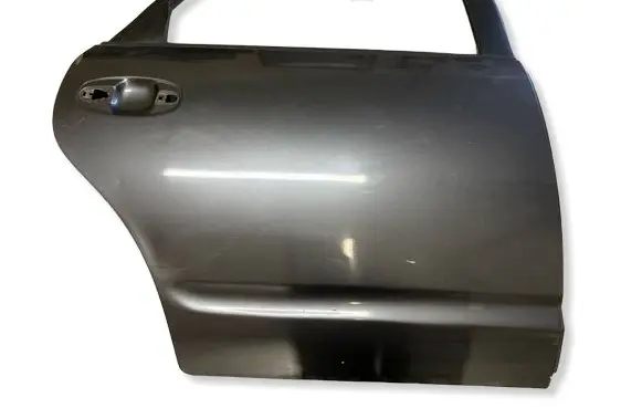 Toyota Prius (XW20) Rear door 