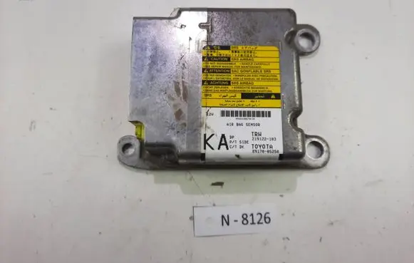 Toyota Avensis T270 Airbag control unit/module 8917005250