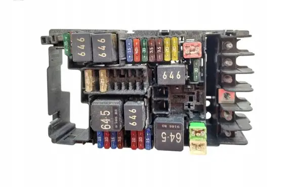 Skoda Superb B8 (3V) Fuse box set 5Q0937125B