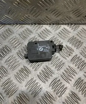 BMW X3 E83 Fuel tank cap lock 6927493