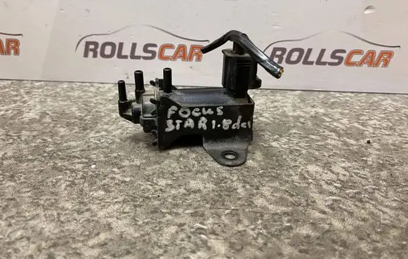 Ford Focus Vacuum valve 