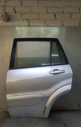 Toyota RAV 4 (XA20) Rear door 