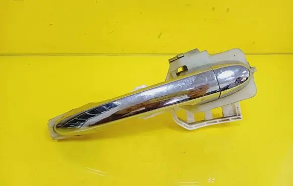 KIA Carens III Front door exterior handle