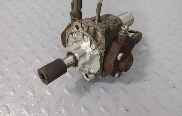 Nissan Murano Z51 Fuel injection high pressure pump 167005X00A