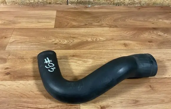 Intercooler hose/pipe