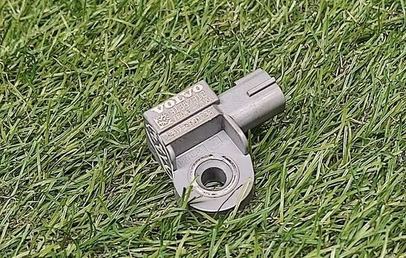 Volvo V40 Airbag deployment crash/impact sensor 31387312