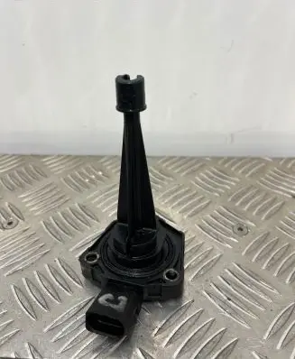 Audi A6 S6 C7 4G Oil level dip stick 04L907660A 6PR01041806