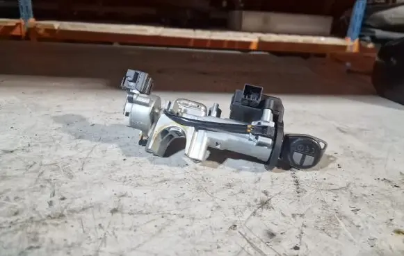 Opel Agila B Ignition lock