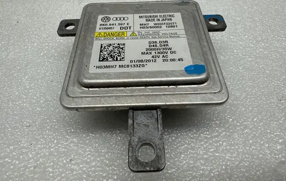Volkswagen Touareg II Headlight ballast module Xenon 8K0941597E 01350857 W003T22071