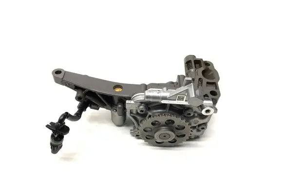 Mercedes-Benz E A207 Oil pump A2761800701 R2781810601
