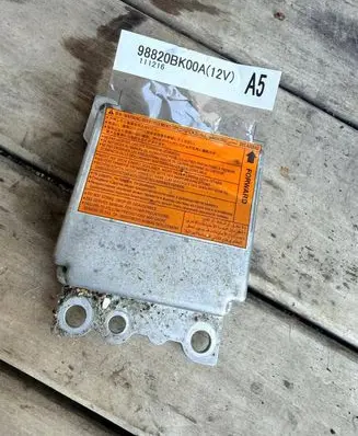 Nissan Qashqai Airbag control unit/module 98820BK00A