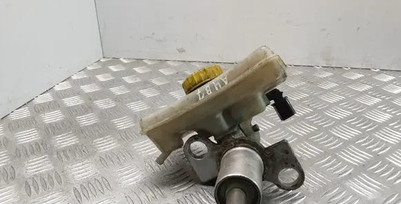 Audi A4 S4 B7 8E 8H Master brake cylinder 8E0611301G