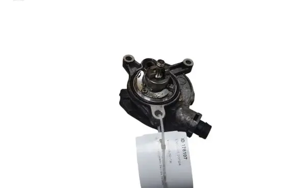 Volvo V40 Vacuum pump 31375107