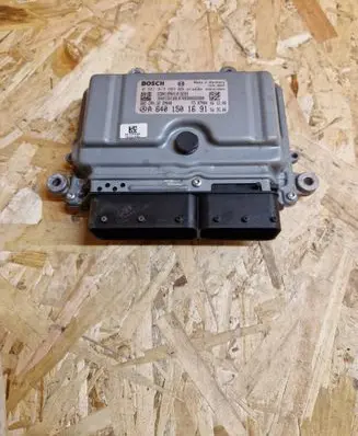 Mercedes-Benz B W245 Engine control unit/module A6401501691 0281013965